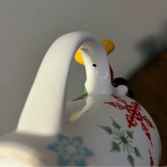 Mickey Mouse Christmas mug with figurine on the handle. - Picture 7 of 8